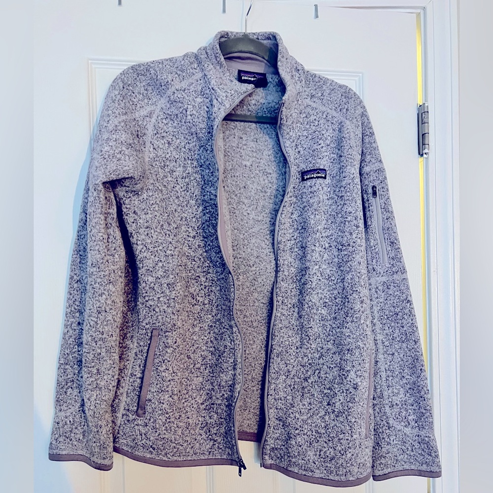Patagonia zip up fleece lined purple jacket